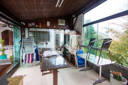 Casa de condomínio à venda com 410m², 7 quartos e 3 vagasÁrea gourmet