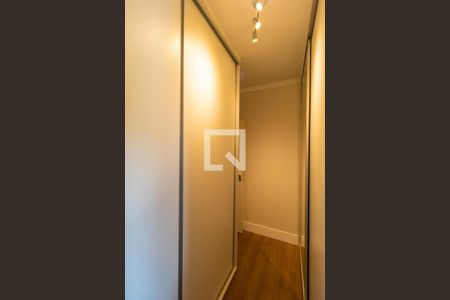 Apartamento à venda com 90m², 2 quartos e 1 vaga Apartamento à venda com 90m², 2 quartos e 1 vagaCloset