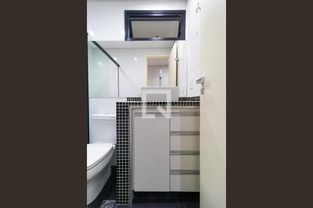 Apartamento à venda com 90m², 2 quartos e 1 vaga Apartamento à venda com 90m², 2 quartos e 1 vagaBanheiro