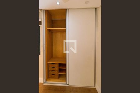 Apartamento à venda com 90m², 2 quartos e 1 vaga Apartamento à venda com 90m², 2 quartos e 1 vagaSuíte - Armário