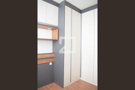 Quarto 1 de apartamento para alugar com 2 quartos, 49m² em Campo Comprido, Curitiba