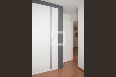 Quarto 1 de apartamento para alugar com 2 quartos, 49m² em Campo Comprido, Curitiba