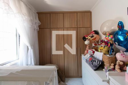 Casa à venda com 250m², 4 quartos e 4 vagas Casa à venda com 250m², 4 quartos e 4 vagasQuarto 2