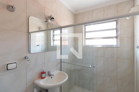 Casa à venda com 250m², 4 quartos e 4 vagas Casa à venda com 250m², 4 quartos e 4 vagasBanheiro Social