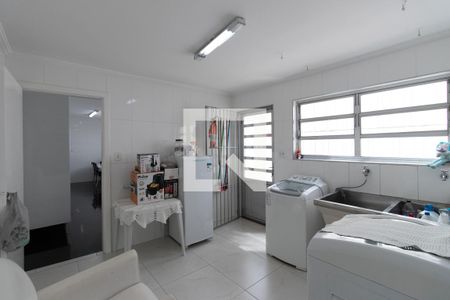 Casa à venda com 250m², 4 quartos e 4 vagas Casa à venda com 250m², 4 quartos e 4 vagasÁrea de Serviço
