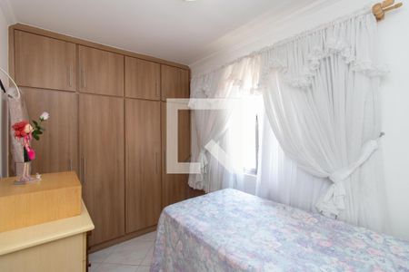 Casa à venda com 250m², 4 quartos e 4 vagas Casa à venda com 250m², 4 quartos e 4 vagasQuarto 4