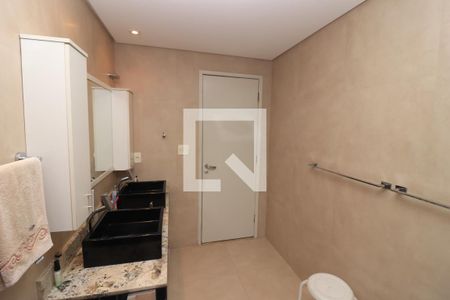 Casa à venda com 184m², 4 quartos e 3 vagasBanheiro da Suíte