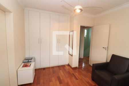 Casa à venda com 184m², 4 quartos e 3 vagasQuarto 2 - Suíte