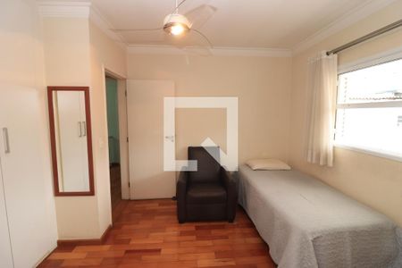 Casa à venda com 184m², 4 quartos e 3 vagasQuarto 2 - Suíte