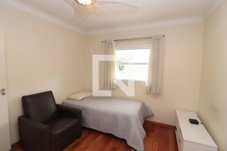 Casa à venda com 184m², 4 quartos e 3 vagasQuarto 2 - Suíte