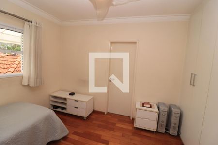 Casa à venda com 184m², 4 quartos e 3 vagasQuarto 2 - Suíte