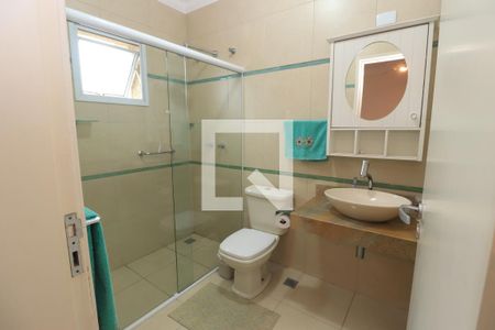 Casa à venda com 184m², 4 quartos e 3 vagasBanheiro da Suíte 2