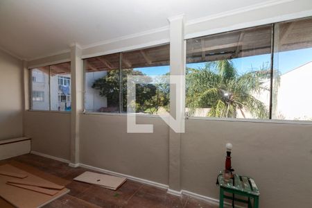 Casa à venda com 200m², 2 quartos e 5 vagas Casa à venda com 200m², 2 quartos e 5 vagas2º piso