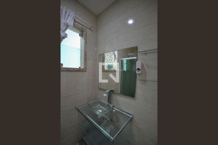 Casa para alugar com 100m², 2 quartos e sem vaga Casa para alugar com 100m², 2 quartos e sem vagaBanheiro