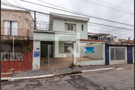 Casa à venda com 134m², 3 quartos e 3 vagasFachada