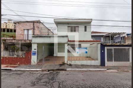 Casa à venda com 134m², 3 quartos e 3 vagasFachada