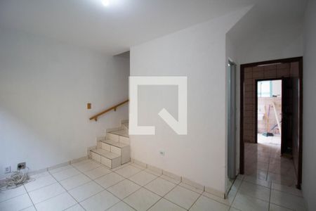 Casa de condomínio à venda com 60m², 2 quartos e 1 vaga Casa de condomínio à venda com 60m², 2 quartos e 1 vagaSala
