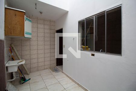 Casa de condomínio à venda com 60m², 2 quartos e 1 vaga Casa de condomínio à venda com 60m², 2 quartos e 1 vagaÁrea de Serviço