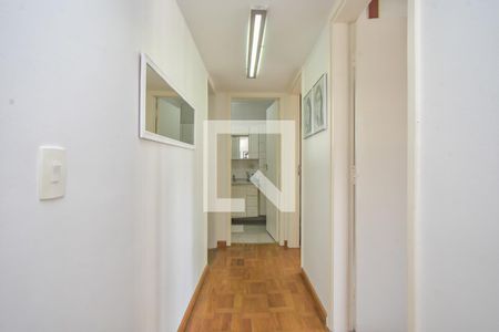 Corredor de apartamento à venda com 3 quartos, 98m² em Consolação, São Paulo