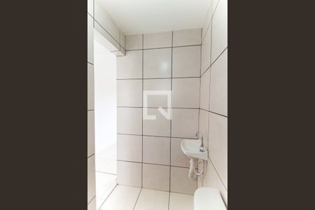 Banheiro de casa para alugar com 1 quarto, 25m² em Vila Campanela, São Paulo