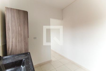 Cozinha de casa para alugar com 1 quarto, 25m² em Vila Campanela, São Paulo