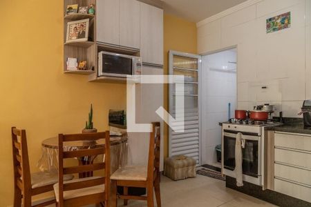 Casa à venda com 2 quartos, 65m² em Vila Ré, São Paulo