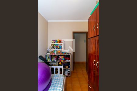 Casa à venda com 150m², 4 quartos e 2 vagas Casa à venda com 150m², 4 quartos e 2 vagasQuarto 2