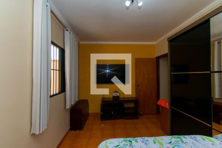 Casa à venda com 150m², 4 quartos e 2 vagas Casa à venda com 150m², 4 quartos e 2 vagasSuíte