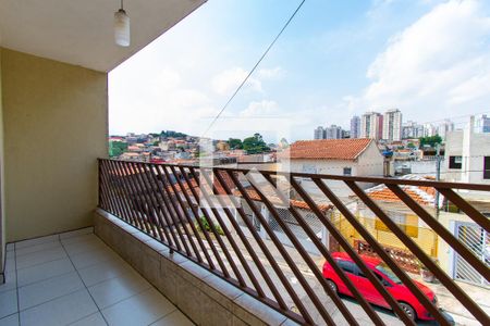 Casa à venda com 150m², 4 quartos e 2 vagas Casa à venda com 150m², 4 quartos e 2 vagasVaranda do Quarto 1