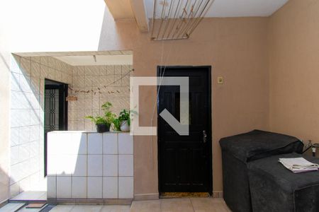 Casa à venda com 150m², 4 quartos e 2 vagas Casa à venda com 150m², 4 quartos e 2 vagasÁrea de Serviço e Quintal