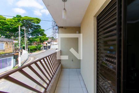 Casa à venda com 150m², 4 quartos e 2 vagas Casa à venda com 150m², 4 quartos e 2 vagasVaranda do Quarto 1