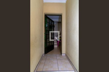 Casa à venda com 150m², 4 quartos e 2 vagas Casa à venda com 150m², 4 quartos e 2 vagasHall de entrada