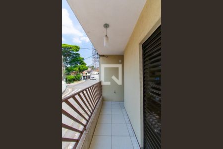 Casa à venda com 150m², 4 quartos e 2 vagas Casa à venda com 150m², 4 quartos e 2 vagasVaranda do Quarto 1
