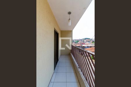 Casa à venda com 150m², 4 quartos e 2 vagas Casa à venda com 150m², 4 quartos e 2 vagasVaranda do Quarto 1