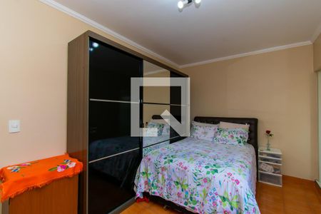 Casa à venda com 150m², 4 quartos e 2 vagas Casa à venda com 150m², 4 quartos e 2 vagasSuíte