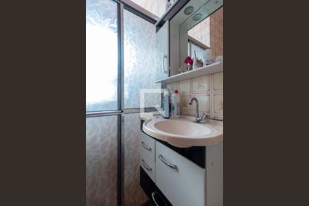 Casa à venda com 250m², 3 quartos e 3 vagasBanheiro Quarto 1