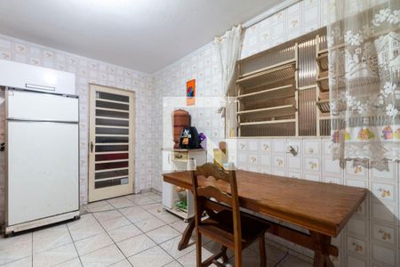 Casa à venda com 250m², 3 quartos e 3 vagasCozinha