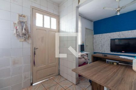 Casa à venda com 250m², 3 quartos e 3 vagasCasa 2