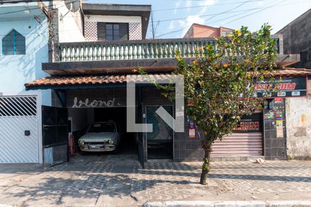 Casa à venda com 250m², 3 quartos e 3 vagasFachada