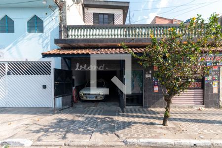 Casa à venda com 250m², 3 quartos e 3 vagasFachada