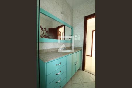 Casa de condomínio à venda com 250m², 3 quartos e 3 vagasQuarto 2