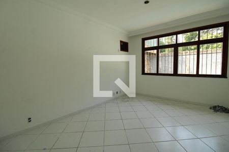 Casa de condomínio à venda com 250m², 3 quartos e 3 vagasQuarto 3