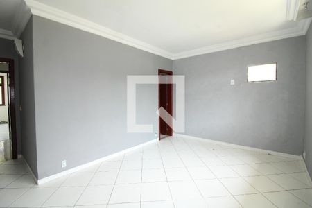 Casa de condomínio à venda com 250m², 3 quartos e 3 vagasQuarto 1 - Suíte