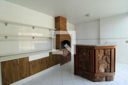 Casa de condomínio à venda com 250m², 3 quartos e 3 vagasChurrasqueira