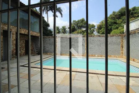 Casa de condomínio à venda com 250m², 3 quartos e 3 vagasVista do Quarto 2