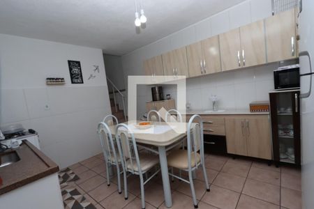 Casa à venda com 325m², 4 quartos e 2 vagasCozinha