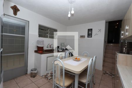 Casa à venda com 325m², 4 quartos e 2 vagasCozinha