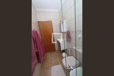 Casa à venda com 325m², 4 quartos e 2 vagasBanheiro