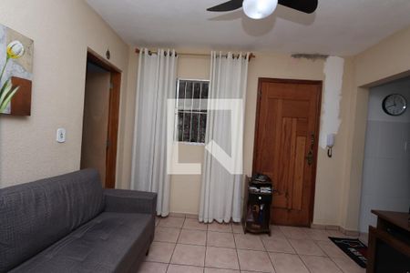 Casa à venda com 325m², 4 quartos e 2 vagasSala