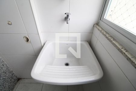Apartamento para alugar com 77m², 3 quartos e 1 vagaÁrea de Serviço